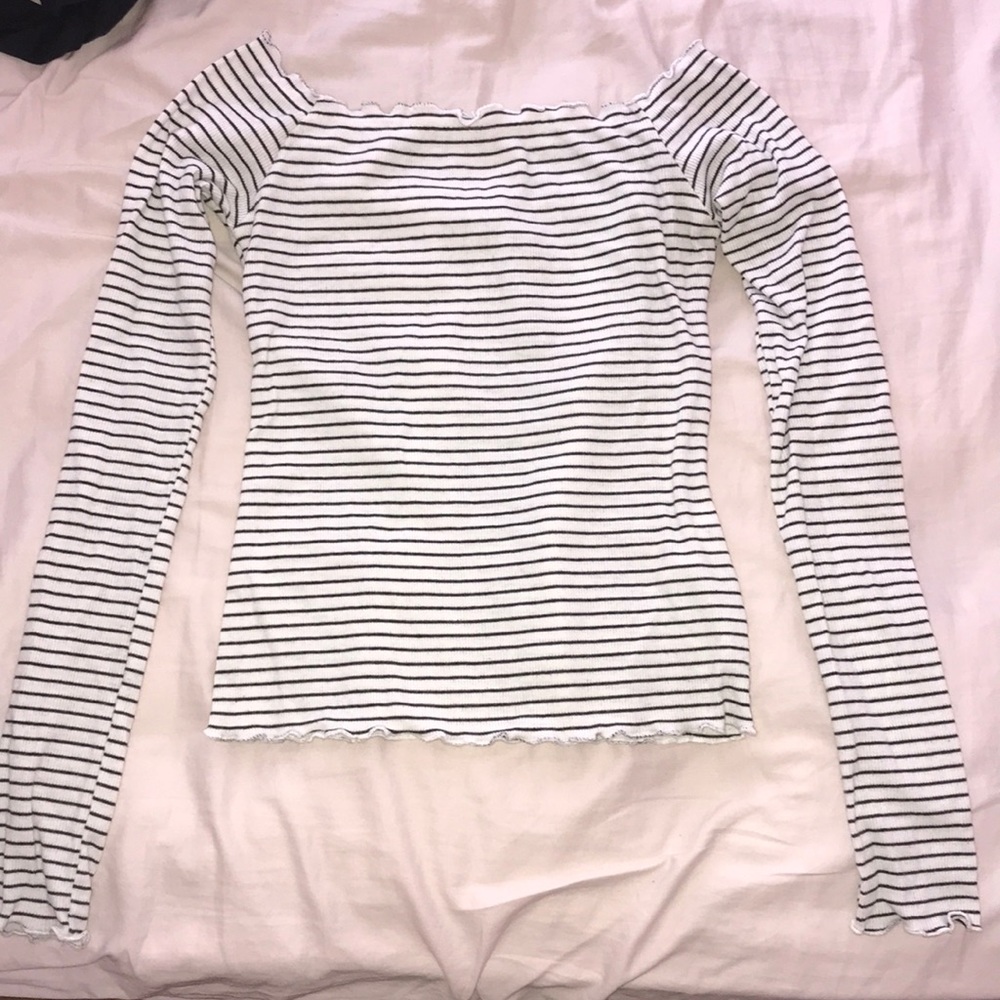 Long sleeve off the shoulder top
